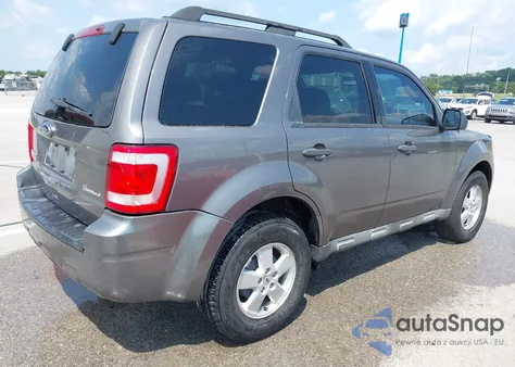 2010 Ford Escape Xlt z USA, uszkodzony, nr VIN 1FMCU0D71AKB54307